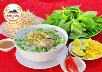 Hủ Tiếu Thịt Nạc 