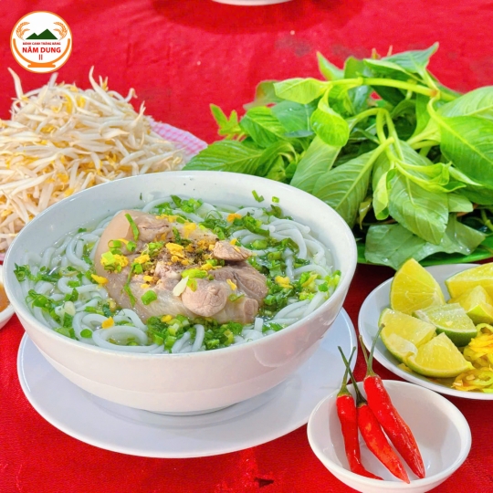 Hủ Tiếu Thịt Nạc 